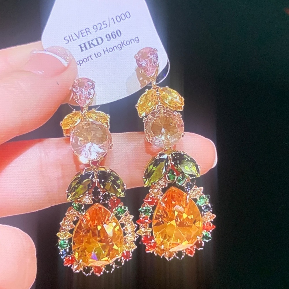 UNO de 50 Vibrant Yellow and Orange Drop Earrings - Picture 3 of 3